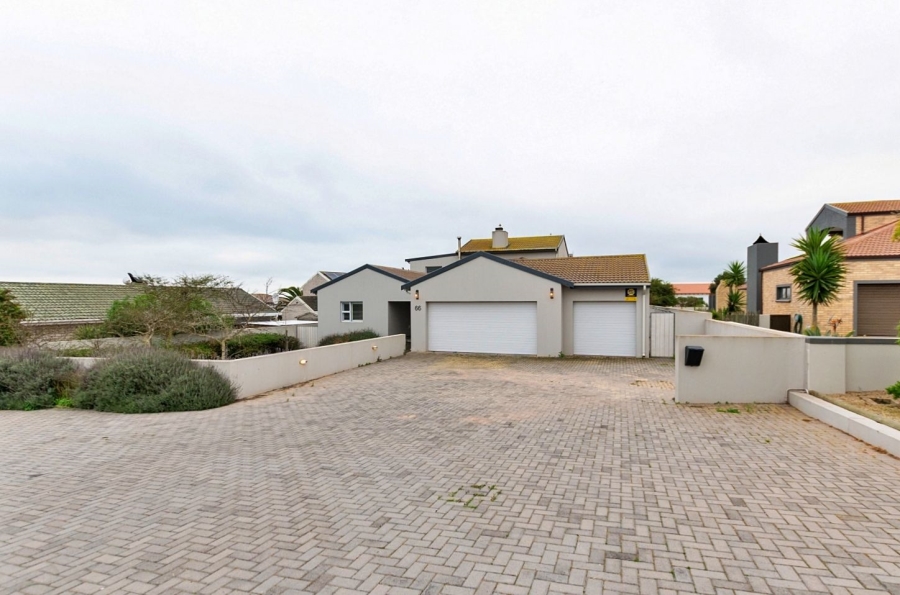 4 Bedroom Property for Sale in Myburgh Park Western Cape